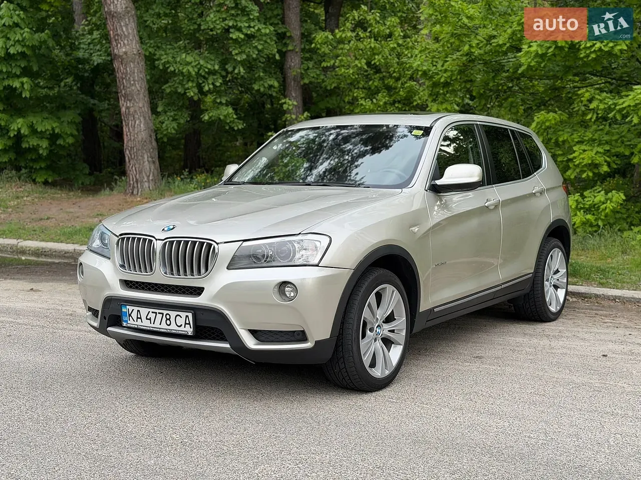BMW X3 2012 photo 2