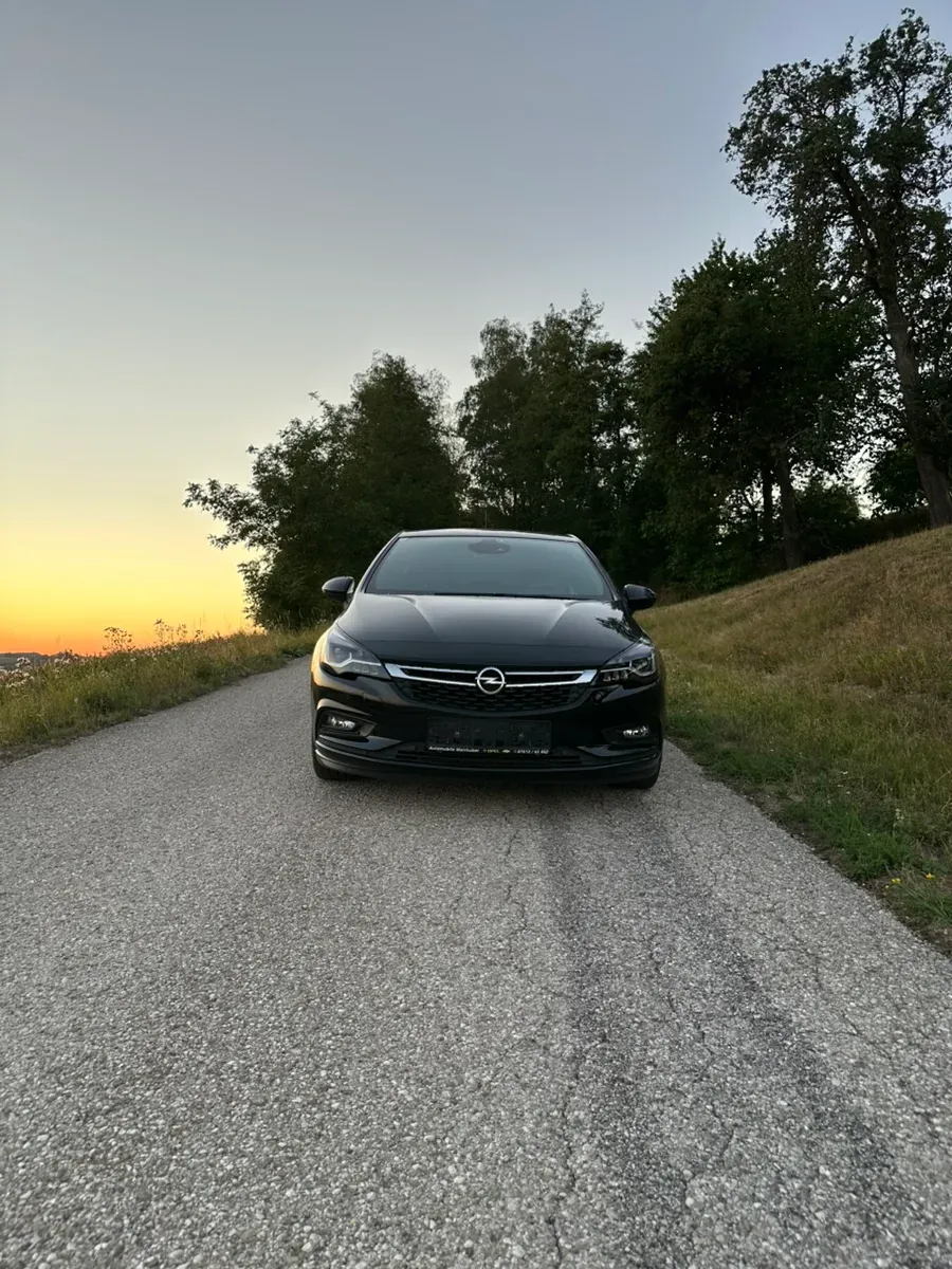 Opel Astra 2016 photo 2