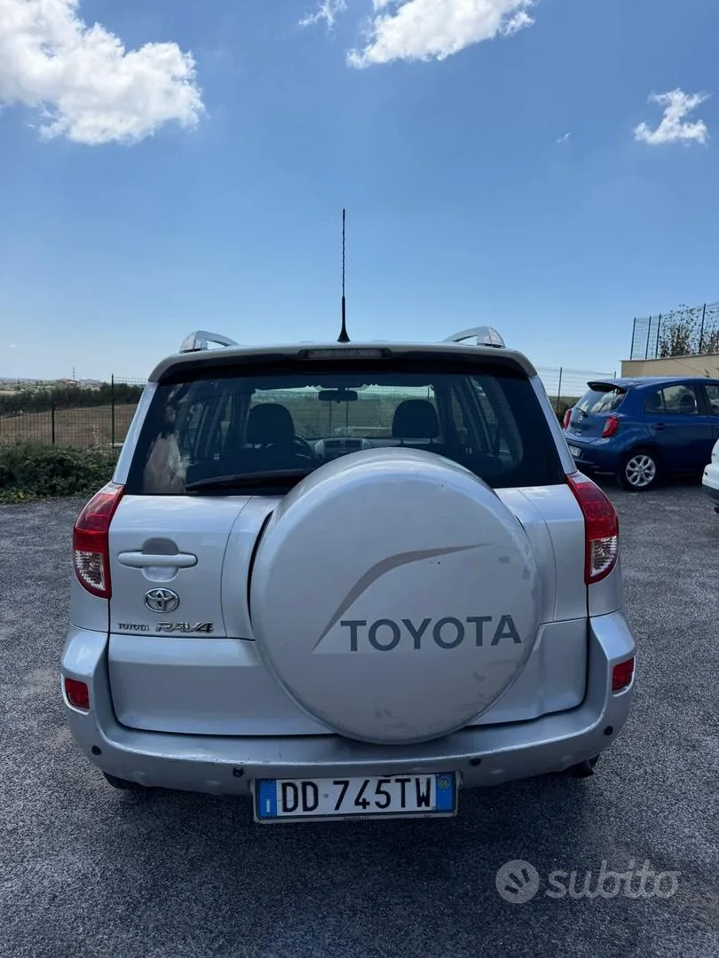 Toyota Rav4 2007 photo 4