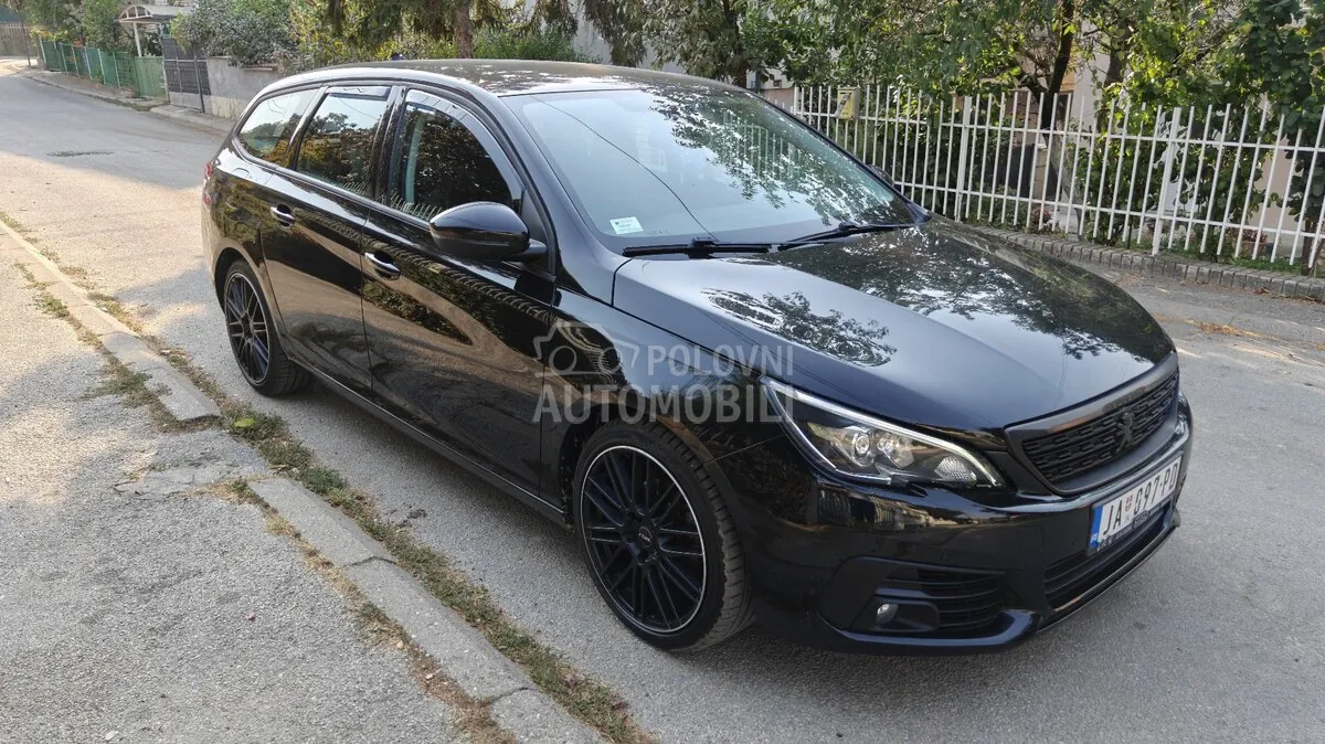 Peugeot 308 2017 photo 3