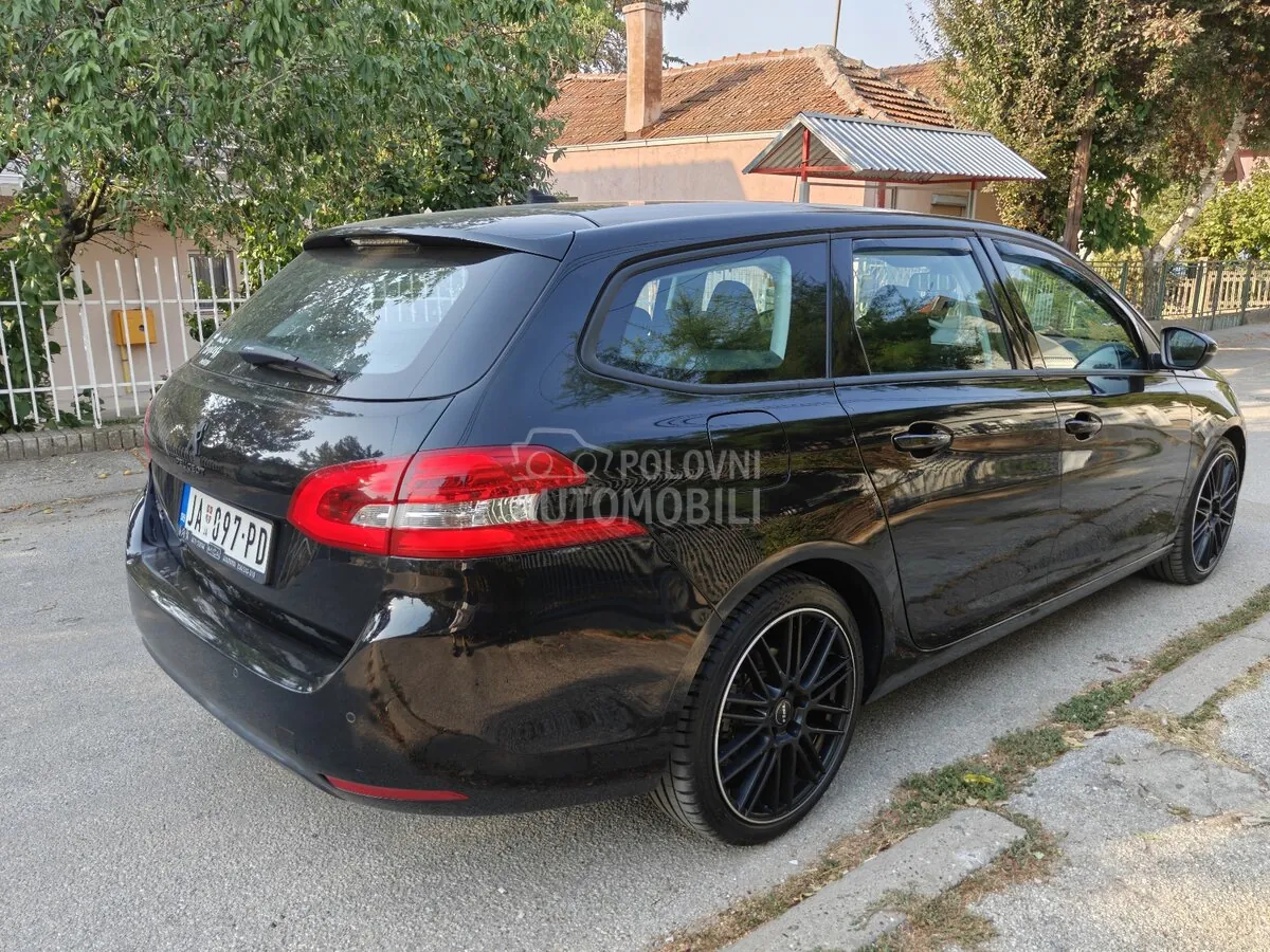 Peugeot 308 2017 photo 5