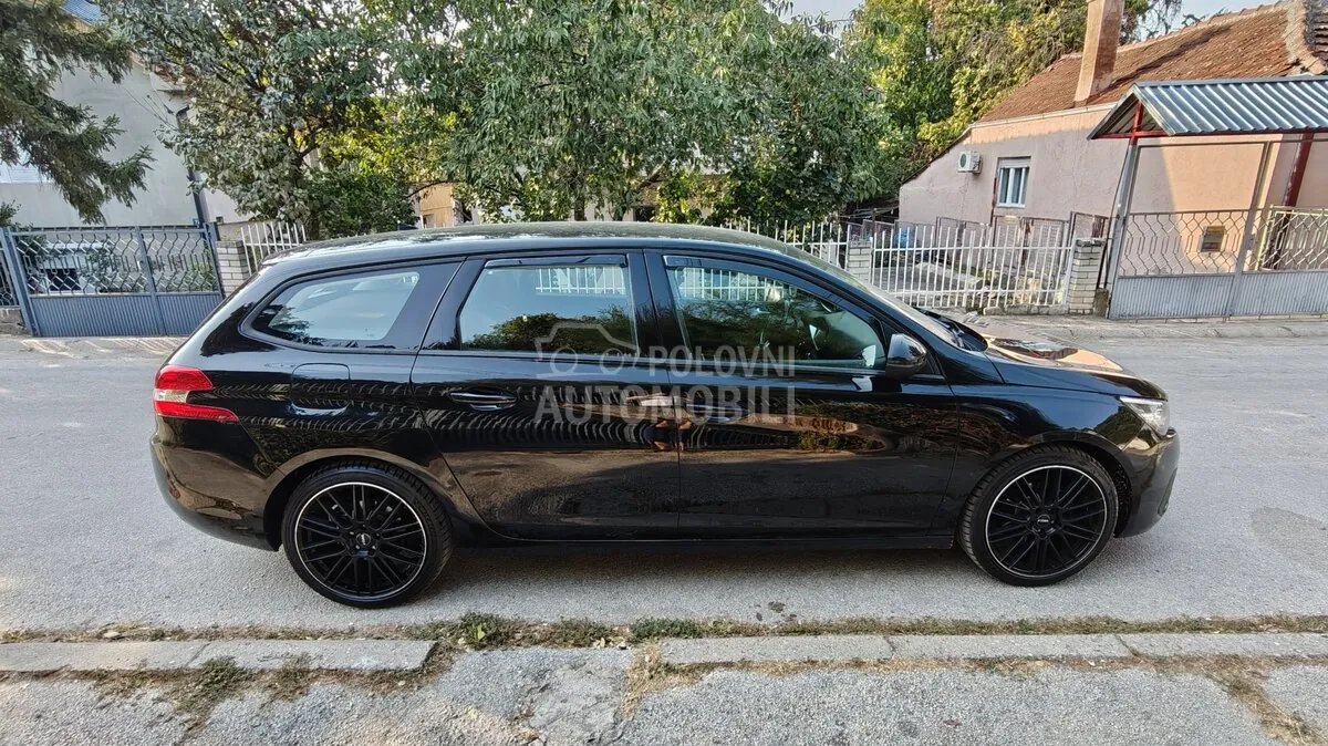 Peugeot 308 2017 photo 4