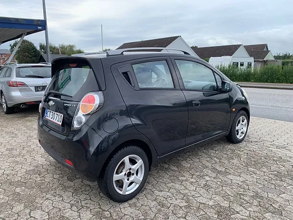 Chevrolet Spark 2010 photo 3