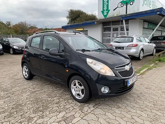 Chevrolet Spark 2010 photo 2