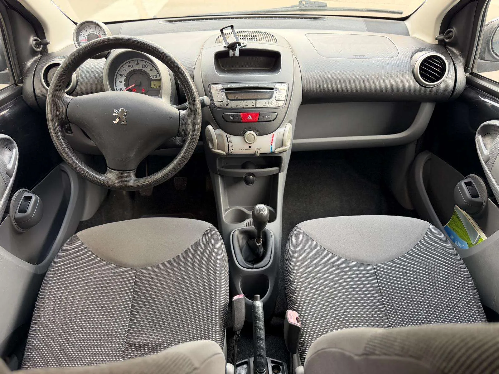 Peugeot 107 2008 photo 5