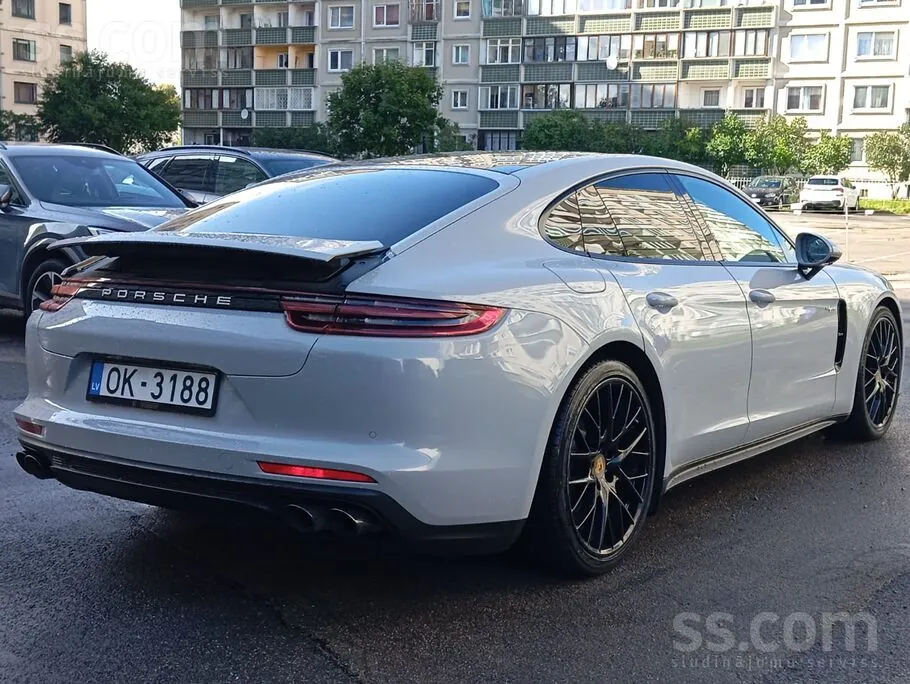 Porsche Panamera