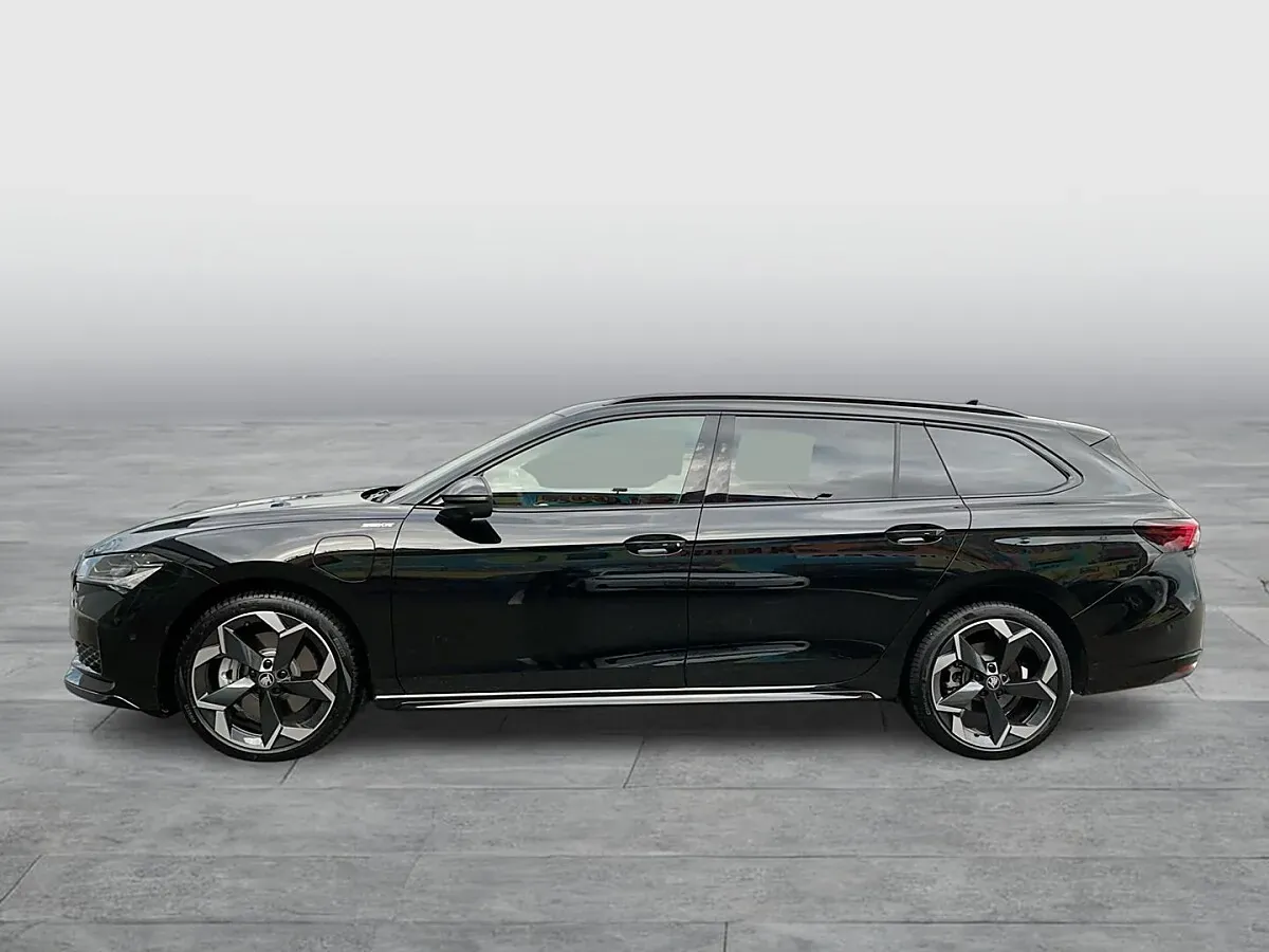 Skoda Superb 2026 photo 2