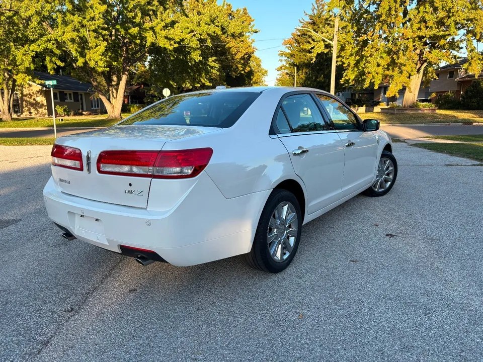 Lincoln Mkz 2010 photo 2
