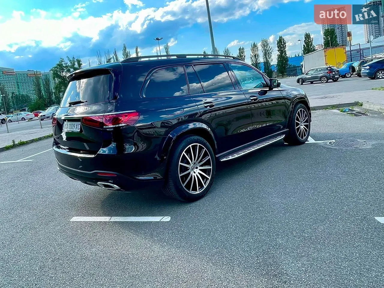 Mercedes-Benz Gls-Class 2022 photo 3