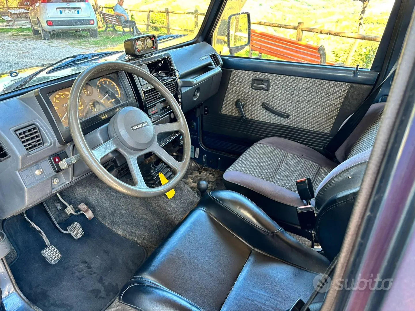 Suzuki Samurai 1990 photo 5