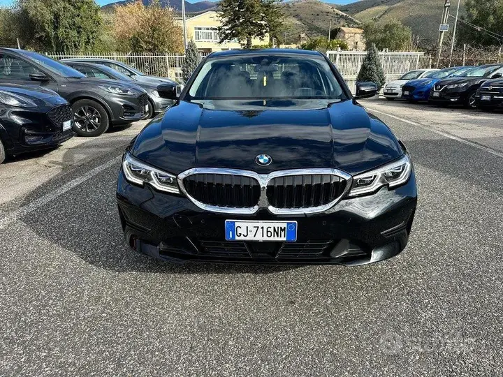 BMW 320D 2019 photo 2
