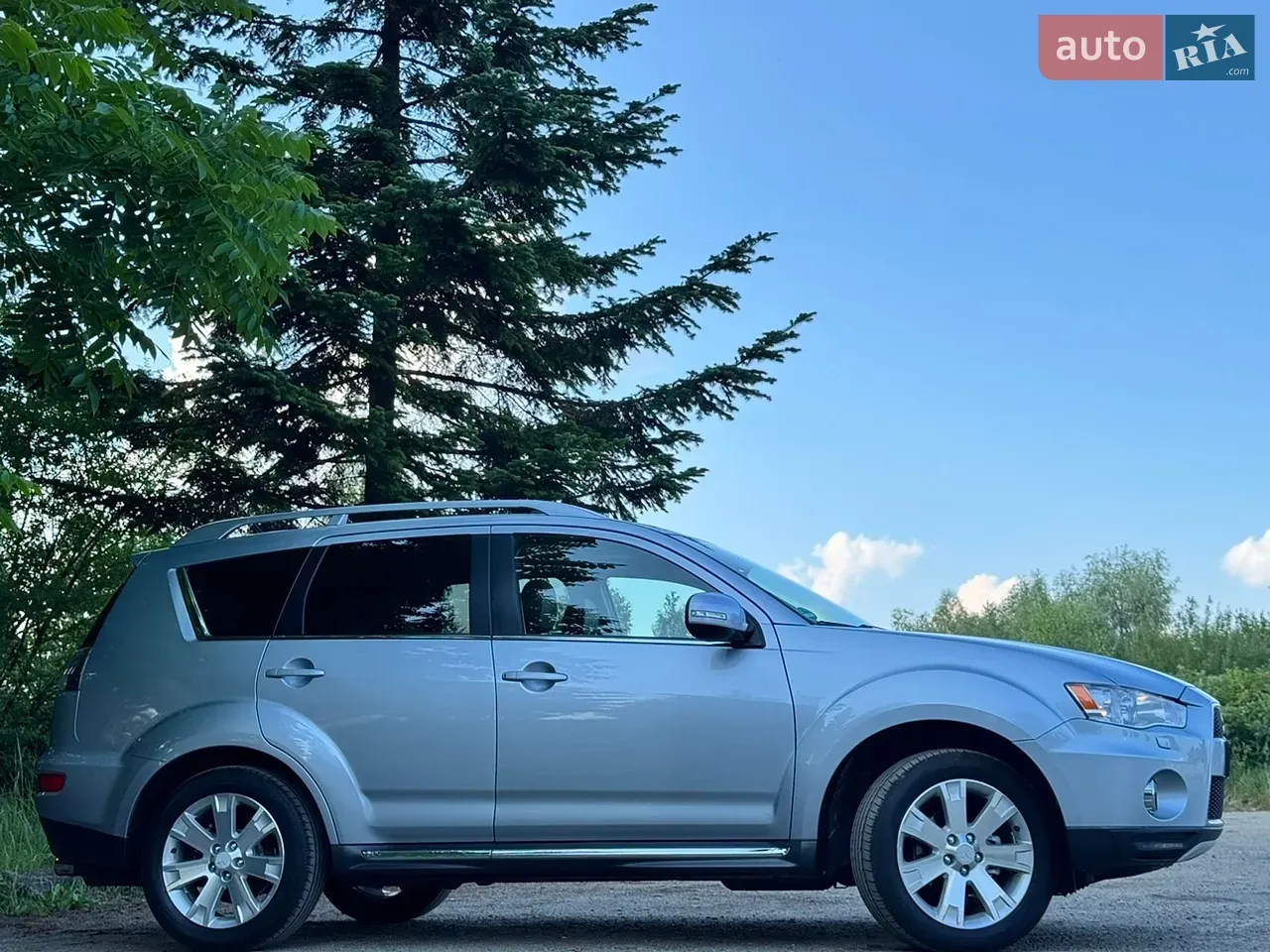 Mitsubishi Outlander 2012 photo 5