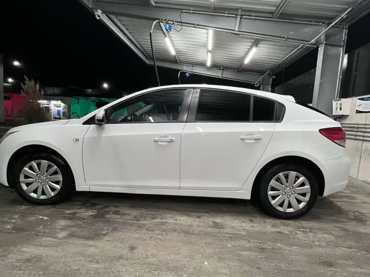 Chevrolet Cruze 2013 photo 2