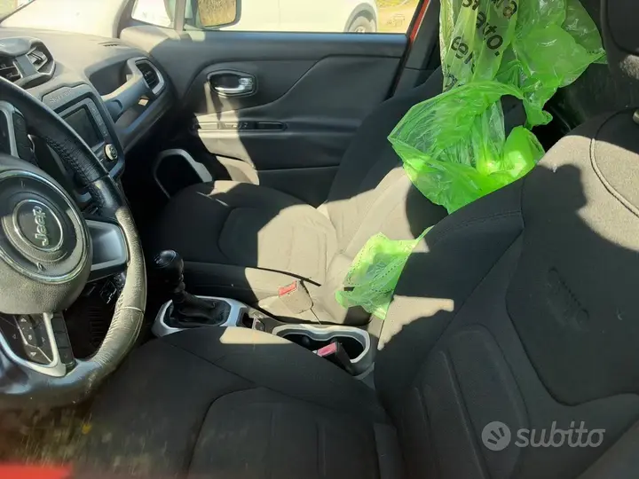 Jeep Renegade 2014 photo 5