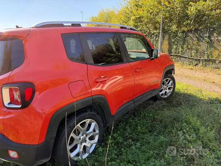 Jeep Renegade 2014 photo 3