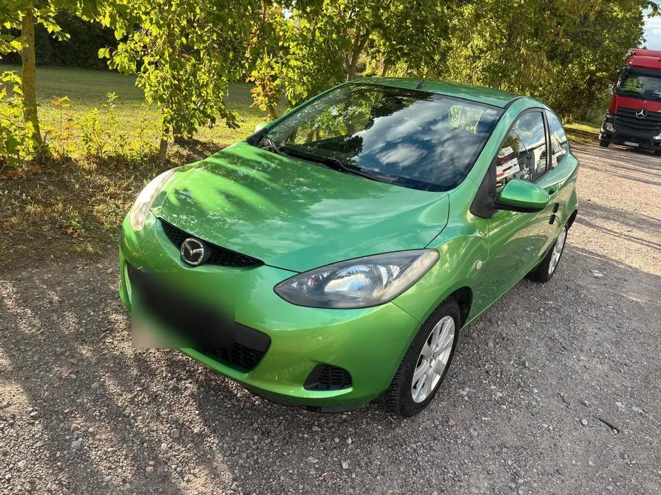 Mazda 2