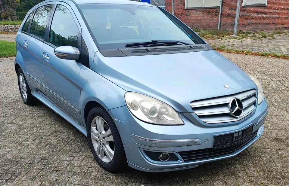 Mercedes-Benz B170