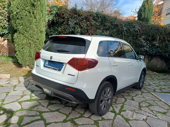 Suzuki Vitara 2024 photo 3