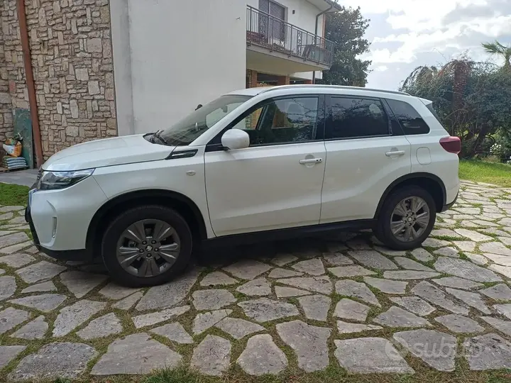 Suzuki Vitara 2024 photo 5