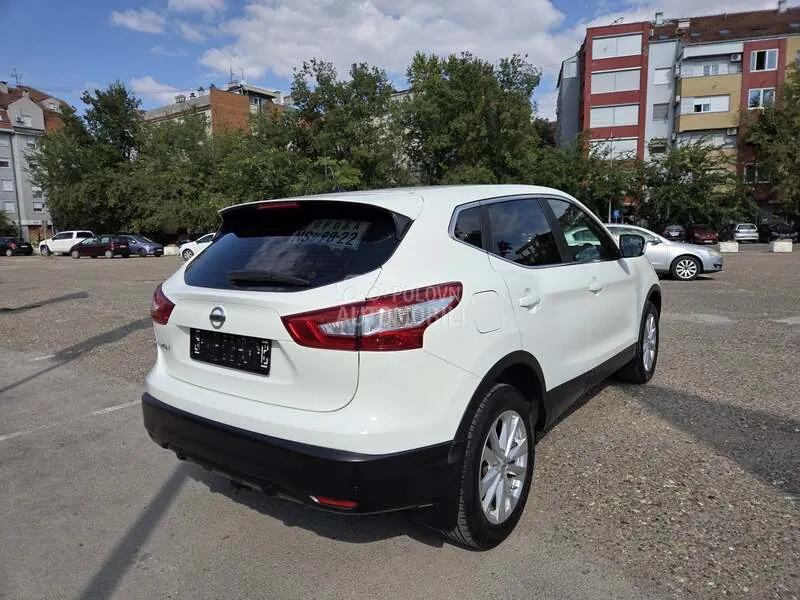 Nissan Qashqai 2016 photo 3
