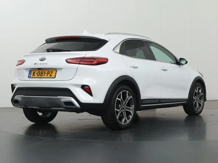 Kia Xceed 2021 photo 2