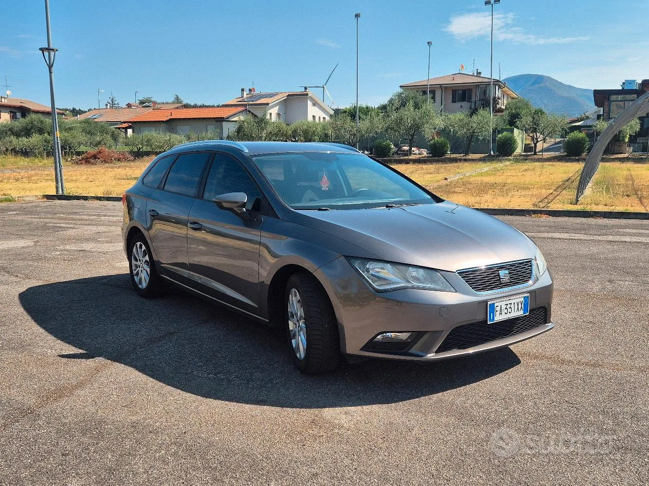 Seat Leon 2015 photo 2