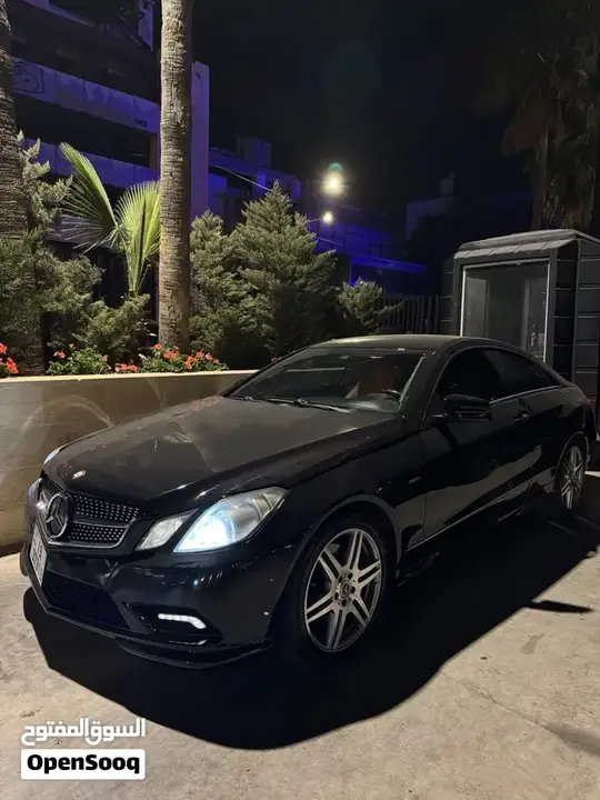 Mercedes-Benz E-Class 2011 photo 2