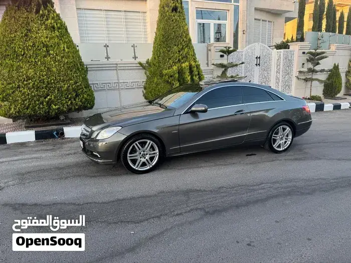 Mercedes-Benz E-Class 2011 photo 5