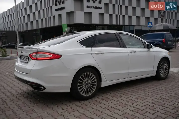 Ford Fusion 2015 photo 5