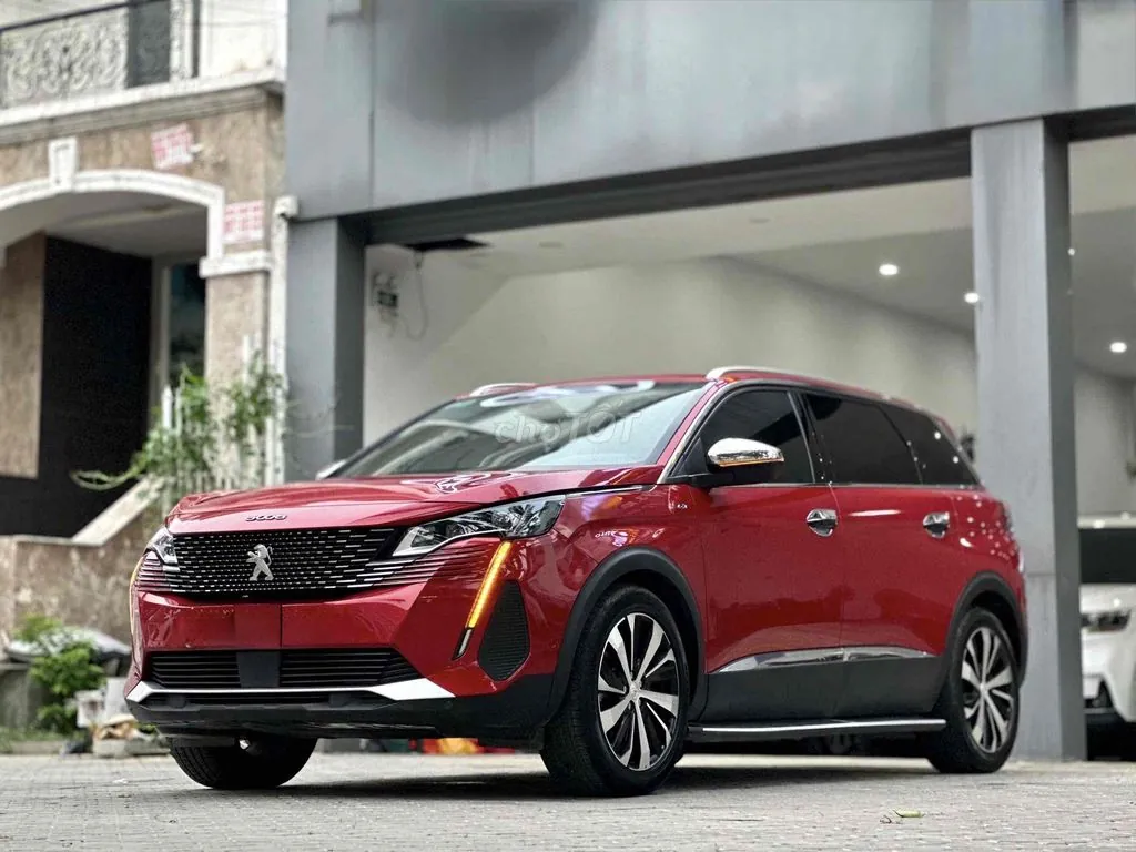 Peugeot 5008 2022 photo 2