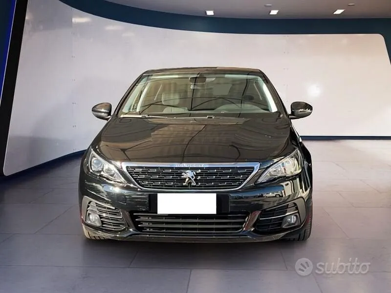 Peugeot 308 2020 photo 2