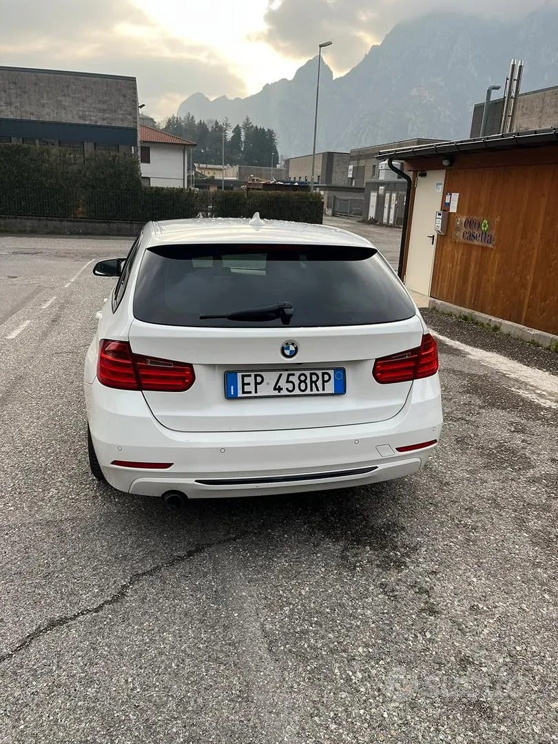 BMW 3 Series 2012 photo 4