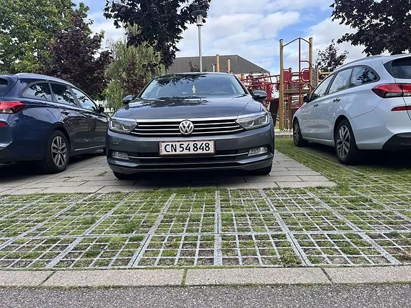 Volkswagen Passat 2017 photo 5