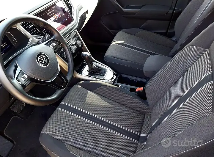 Volkswagen T-Roc 2022 photo 3