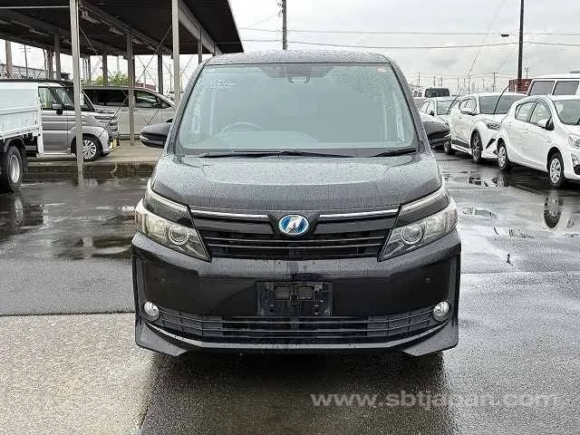 Toyota Voxy Hybrid V 2016 photo 5