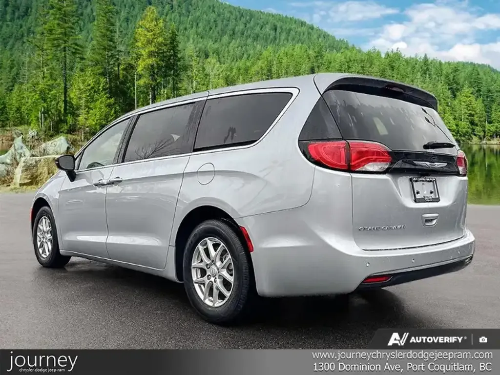 Chrysler Grand Caravan 2026 photo 4