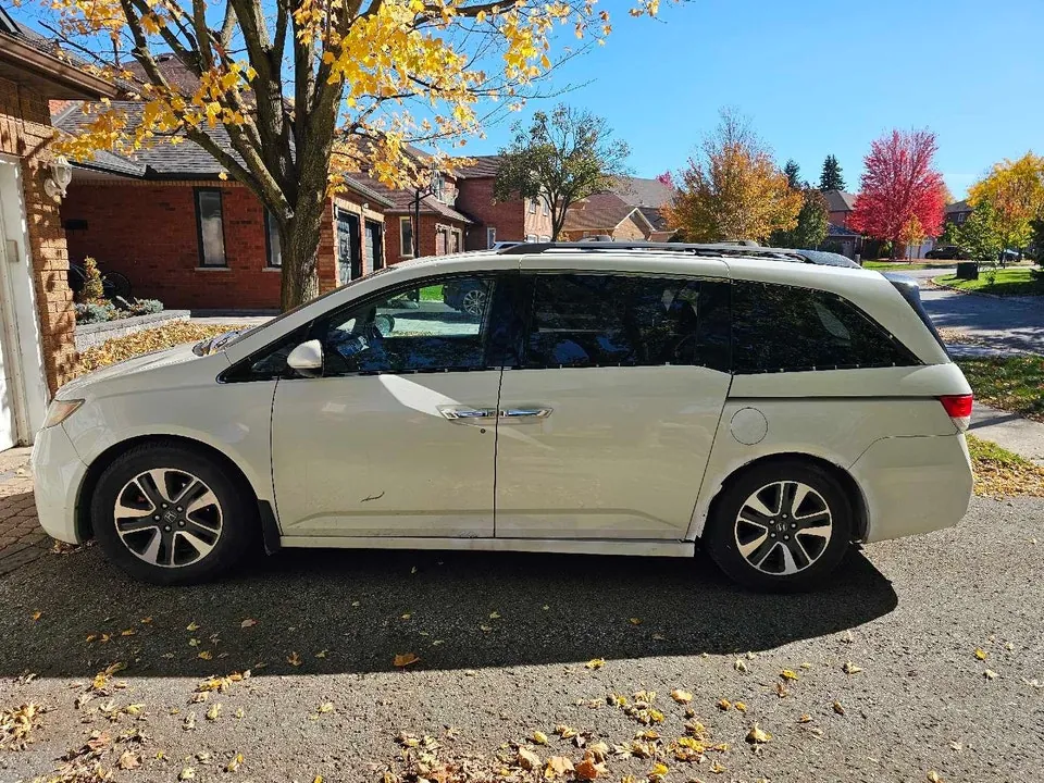 Honda Odyssey 2014 photo 4