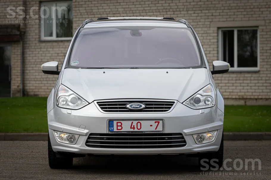 Ford Galaxy 2011 photo 3