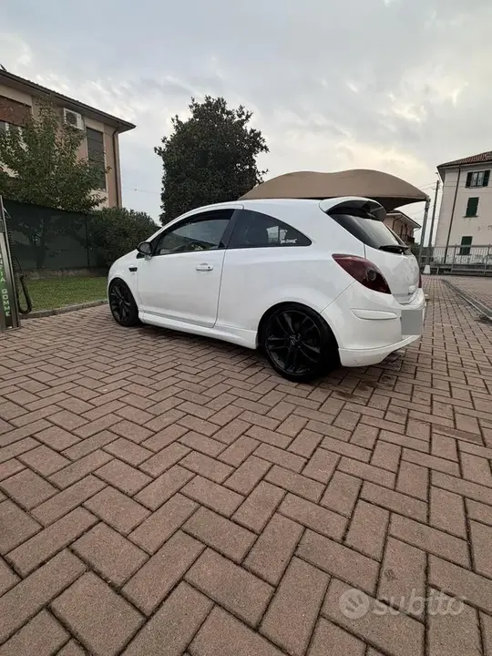 Opel Corsa D 2009 photo 4