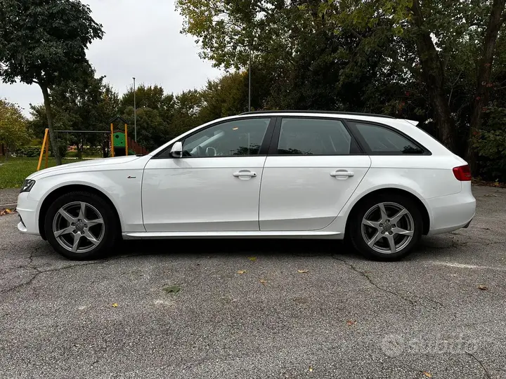 Audi A4 Avant 2010 photo 3
