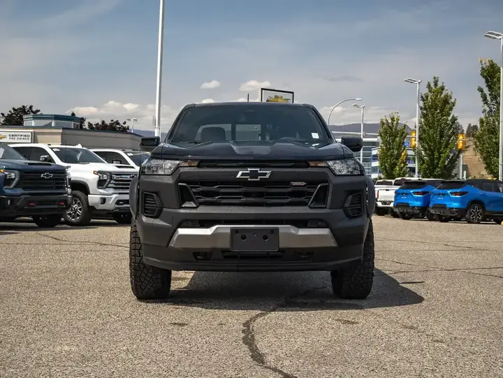 Chevrolet Colorado 2026 photo 3