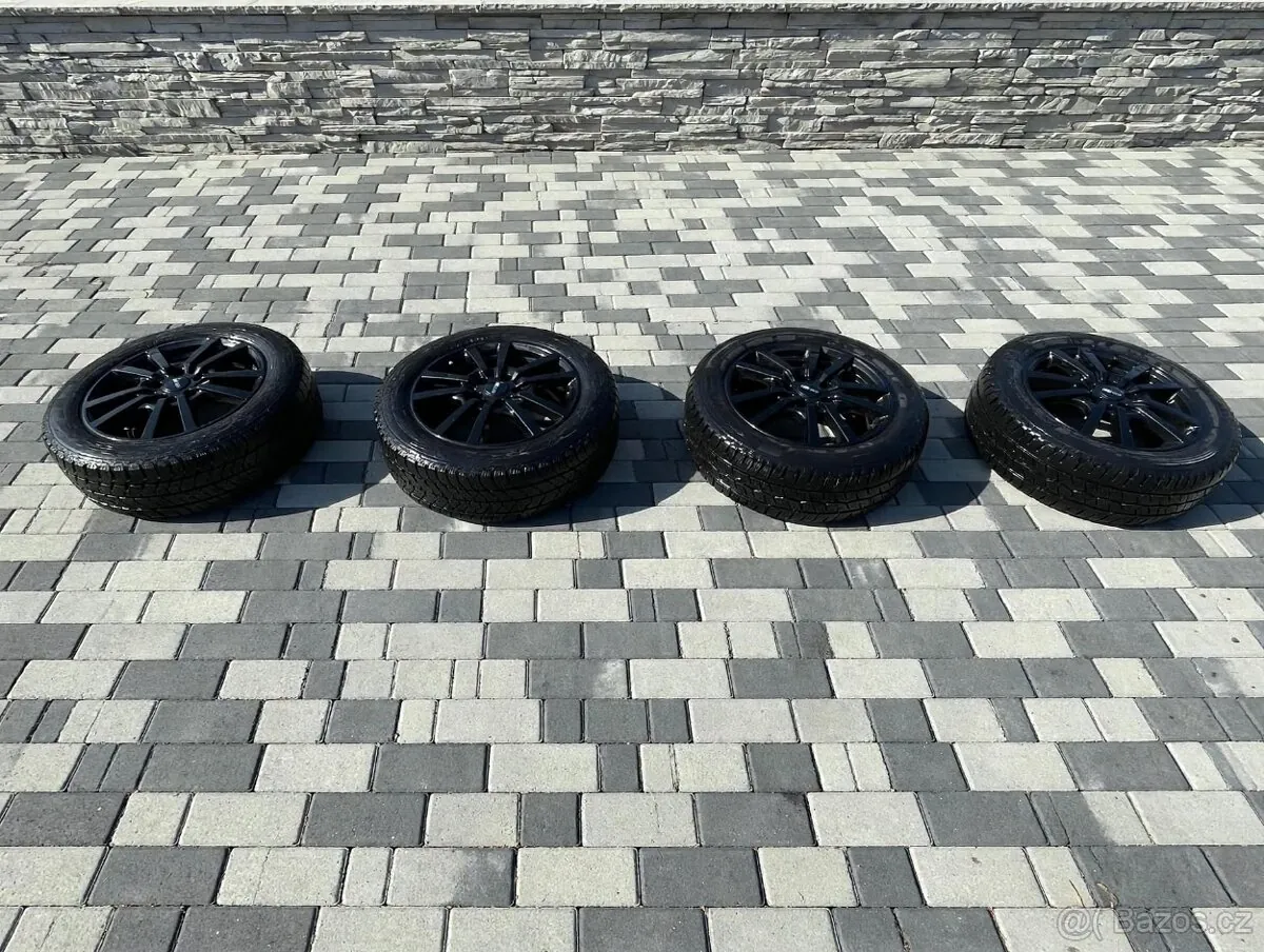 Volkswagen Transporter photo 2