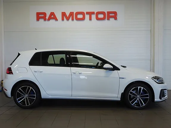 Volkswagen Golf I 2020 photo 4