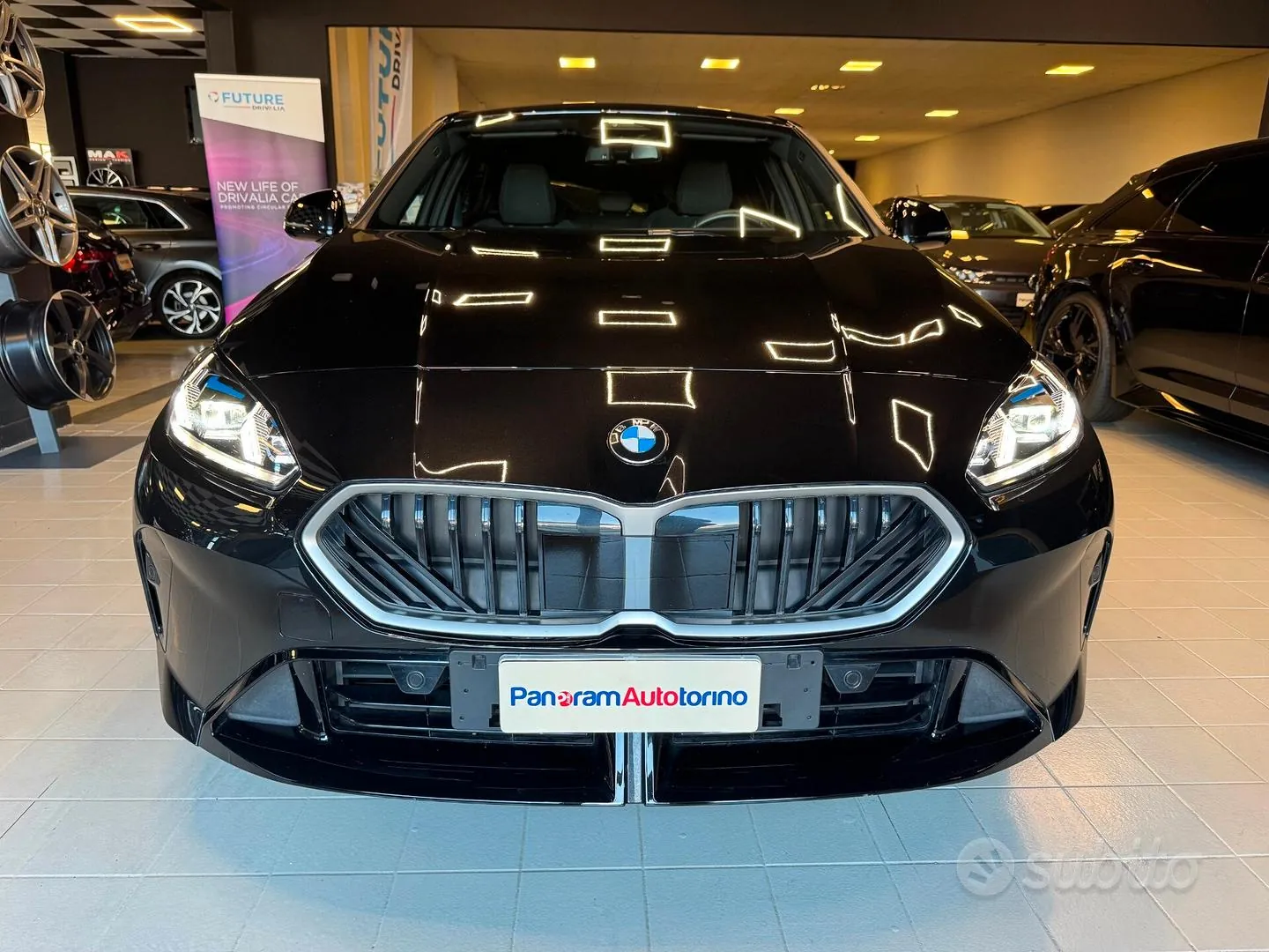 BMW 1 Series 2025 photo 2