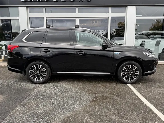 Mitsubishi Outlander 2017 photo 3