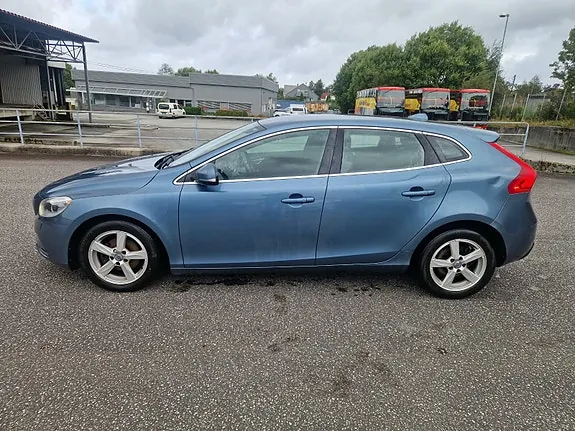 Volvo V40 2013 photo 3