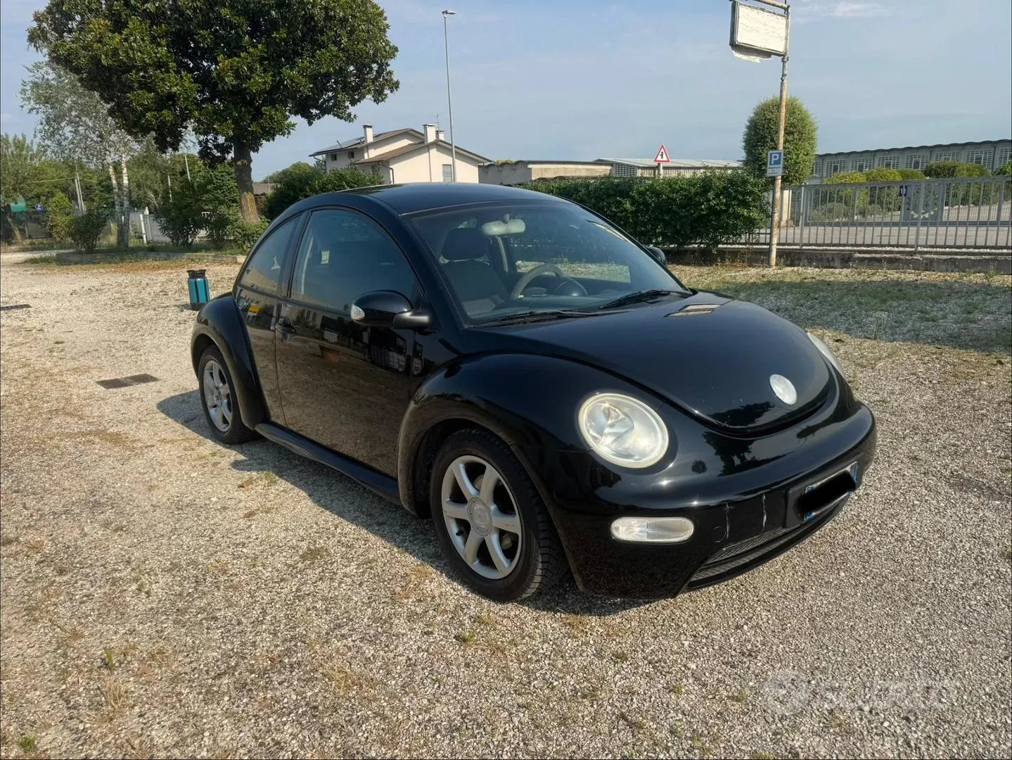 Volkswagen New Beetle 2004 photo 2