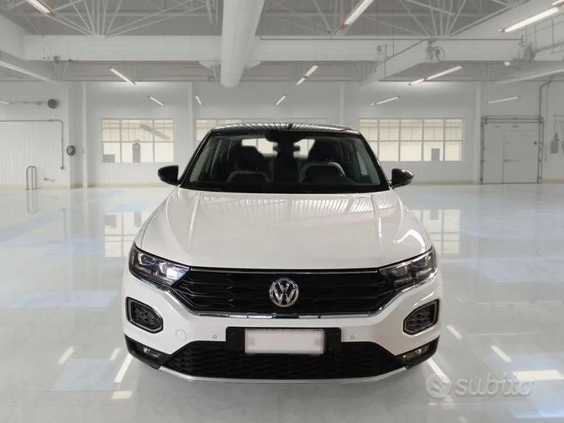 Volkswagen T-Roc 2020 photo 2