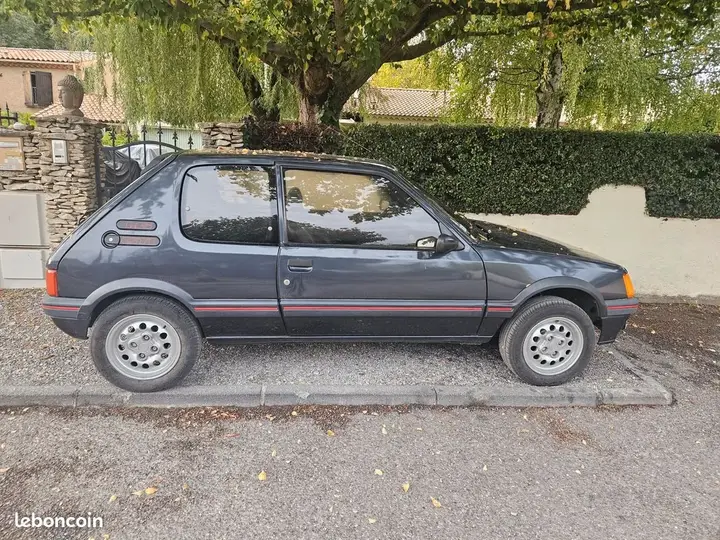Peugeot 205 1987 photo 2