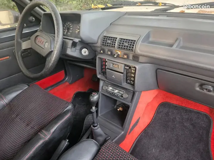 Peugeot 205 1987 photo 3